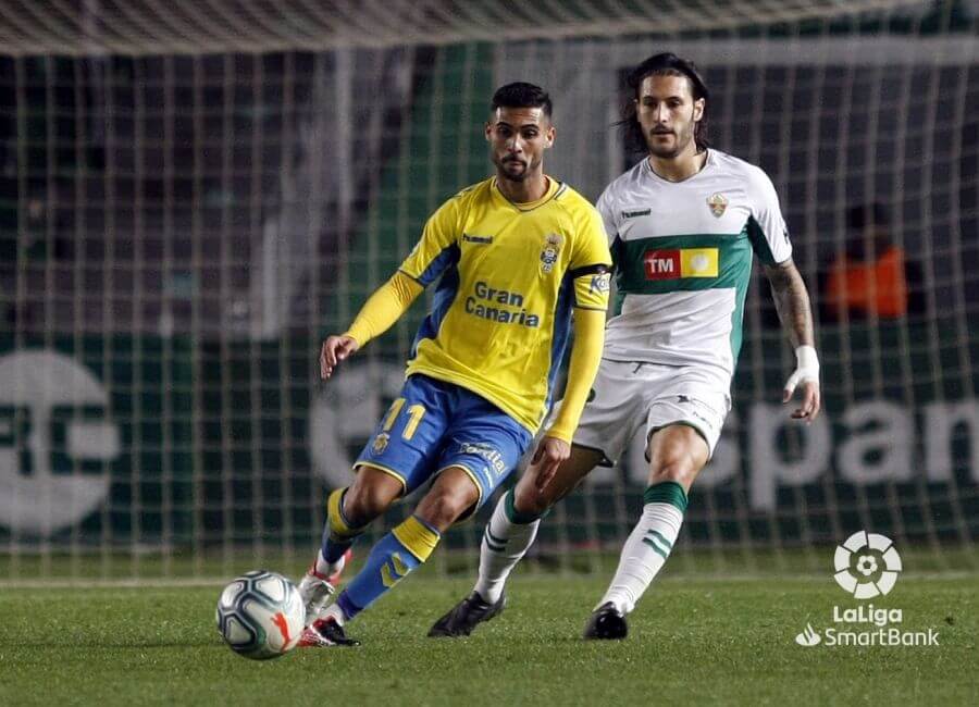 El jugador del Elche Juan Cruz, durante el partido ante la UD Las Palmas / LFP